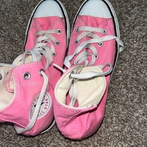 Pink Converse All Stars Women’s size 7